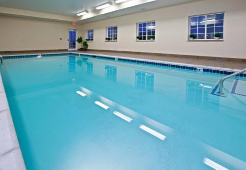 Jeffersonville - Clarksville Hotel | Candlewood Suites Louisville North by IHG
