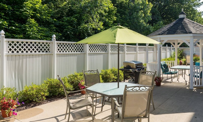 Stevensville Hotel | Candlewood Suites St. Joseph/Benton Harbor by IHG