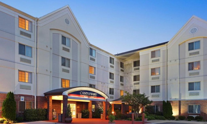 Little Rock Hotel | Candlewood Suites West Little Rock by IHG