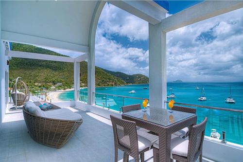 Cane Garden Bay Hotel | Cane Garden Bay Beach Hotel