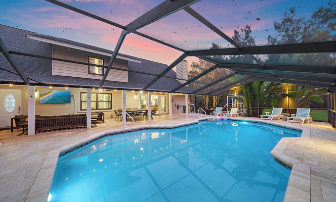 Desoto Acres House | Canopy Heights | Pickleball Court + Private Pool