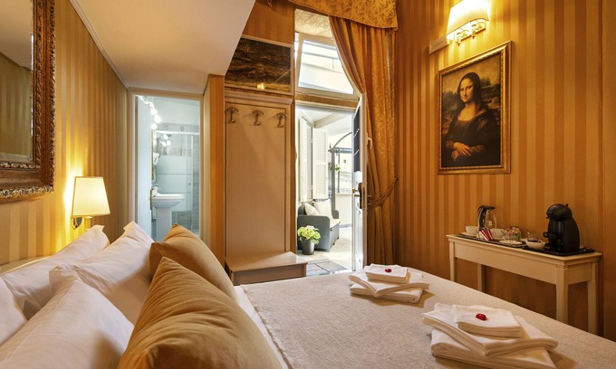 Rione IV Campo Marzio House | Canova Rooms in Spanish Steps