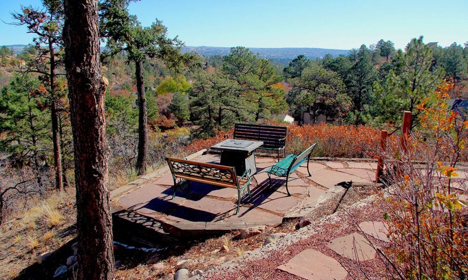 Northwest Colorado Springs Apartment | Canyon Retreat in the City