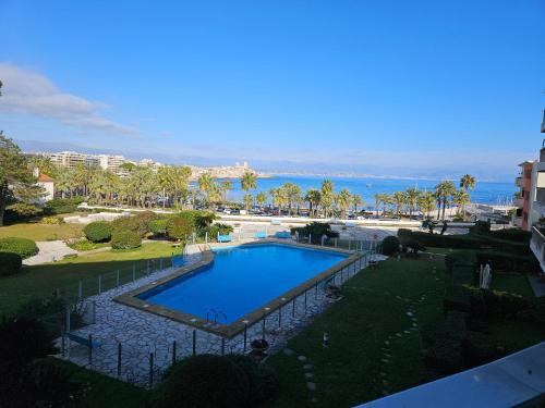 Cap-d'Antibes Apartment | Cap d'Antibes Port Aubernon 3P vue Mer Piscine