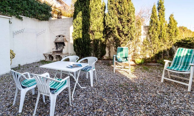 Llanca Apartment | Cap Ras 04 Comfortable apartment close to the sea