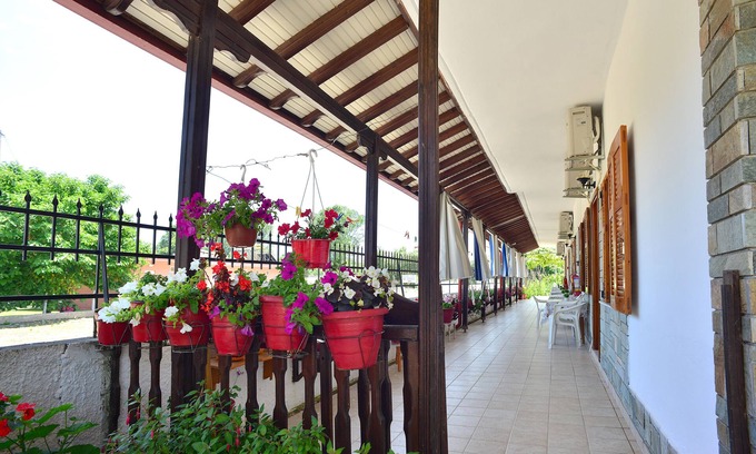 Paralia Skotinis House | Cape Blue Apartments
