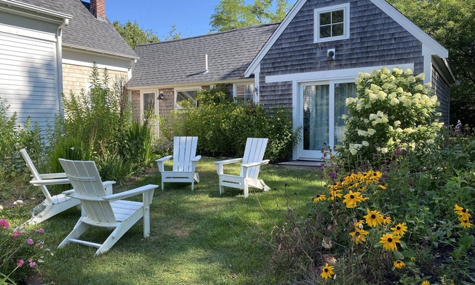 North Truro House | Cape Cod Charm, Close to Bay and Ocean Beaches