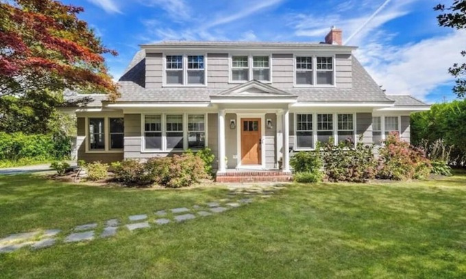 Falmouth House | Cape Cod Coastal Escape