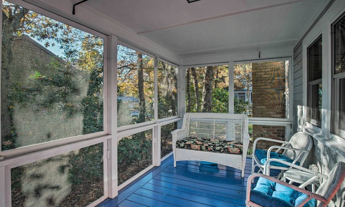 South Dennis Cottage | Cape Cod Cottage: Deck, Grill & Kayaks, Near Beach