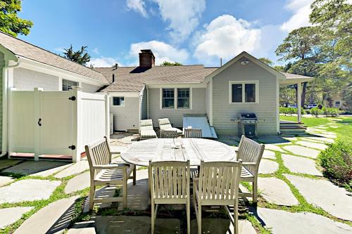Centerville House | Cape River Retreat
