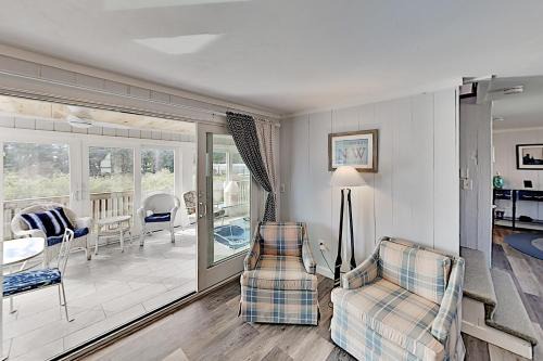 West Yarmouth House | Cape Shell Oasis