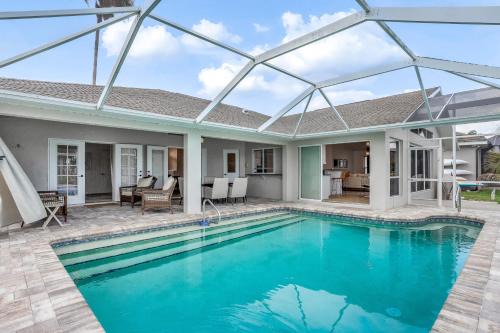 Pelican House | Capeside Retreat