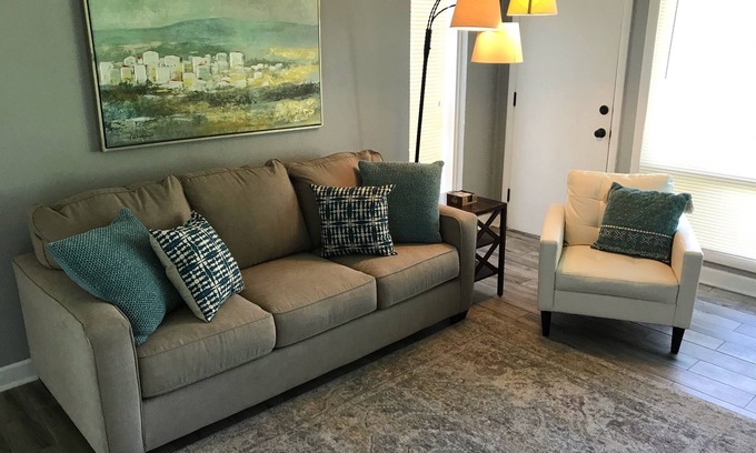 Frankfort Condo | Capital City Condo #1 close to Interstate, Water Park, Restaurants and Shopping