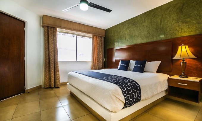 Centro Hotel | Capital O Continental ii, Uruapan