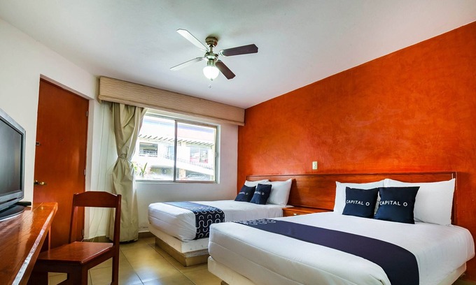 Centro Hotel | Capital O Continental ii, Uruapan