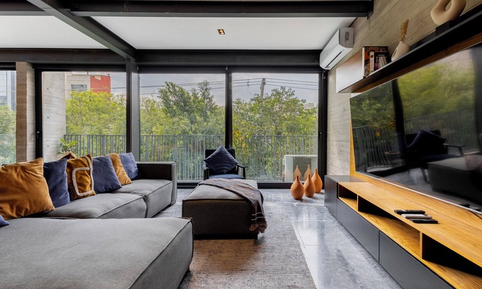 Miguel Hidalgo Apartment | Capitalia - Award Winning Design