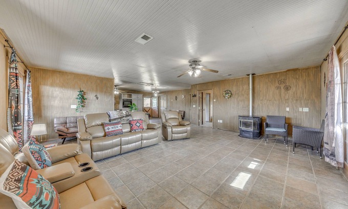 Glencoe House | Capitan Vacation Rental w/Grill, Near Ruidoso!