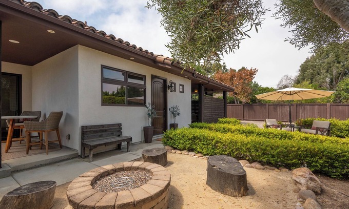Leucadia House | Capri Coastal Tuscan Getaway – Ideal for Extended Stays!