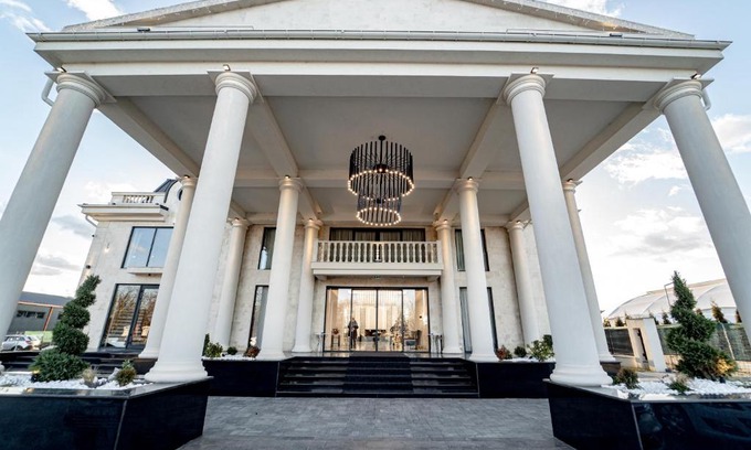 Bacau Hotel | Caprice Complex