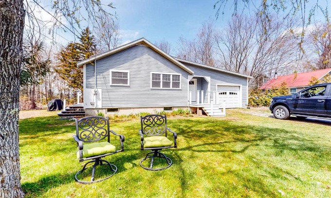 Boothbay Harbor House | Captains Cottage on Atlantic