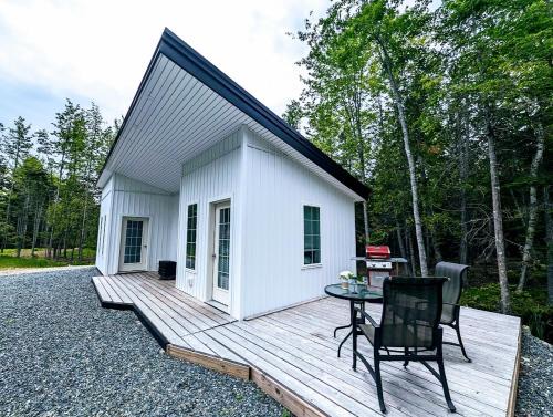 Lamoine House | Captains Quarters by the Beach