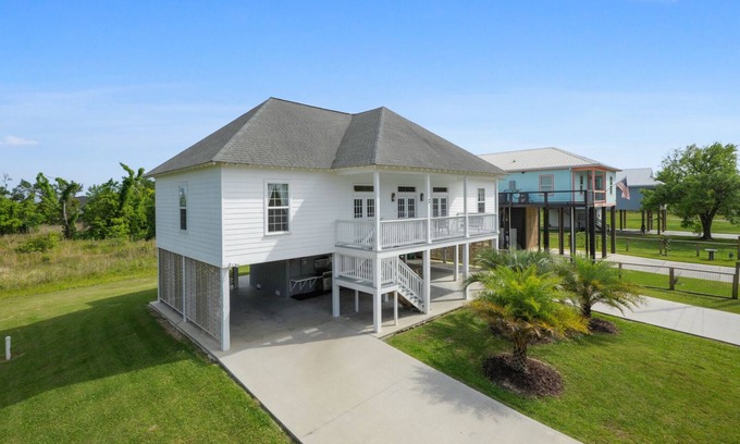Waveland House | Captains Quarters