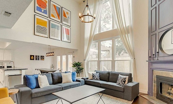 Grand Prairie House | Captivating 5BR/2.5B Home with Beautiful Pool & Patio