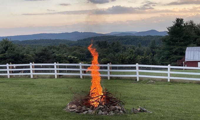 Ashe County Other | Captivating Views, Peaceful & Comfy~Natures Acres