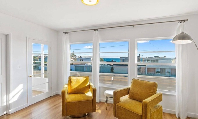 Eastern Malibu Apartment | Carbon beach Suite Su