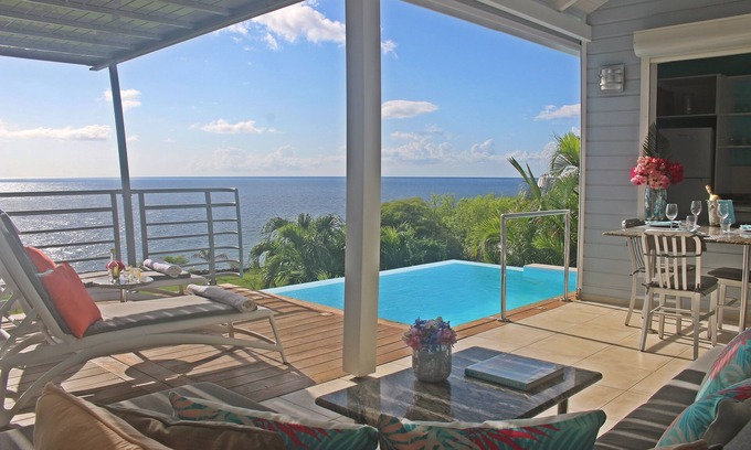 Bouillante Villa | Caribbean seafront, sea view and access, private pool 'Villa Blue Haven 2' - France