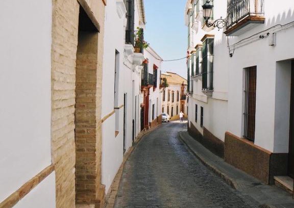 Carmona Apartment | Carmona Center Apartment