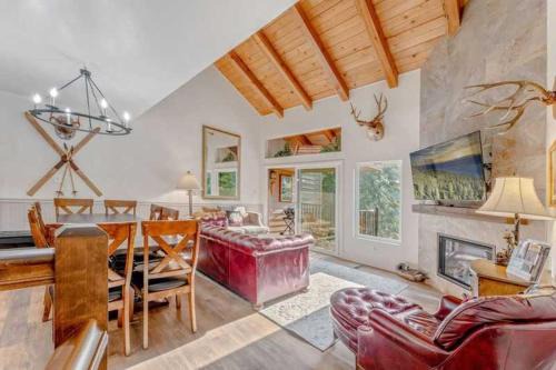 Carnelian Woods House | Carnelian Bay 3BR + Loft Near Beach & Trails