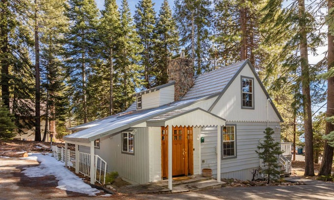 Carnelian Bay House | Carnelian Vista by Tahoe Mountain Properties