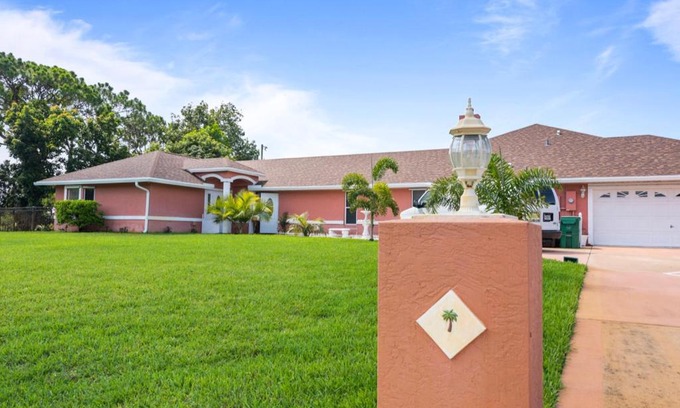 Port Saint Lucie House | Carols Palm