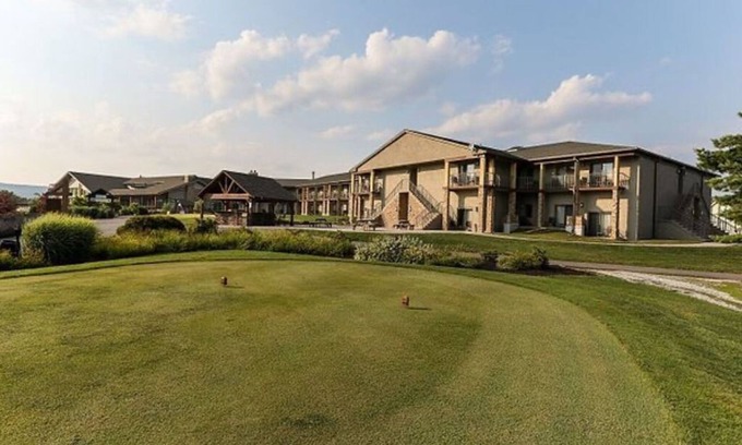 Fairfield Apartment | Carroll Valley Hotel | 2 Dbl Beds + Resort Access