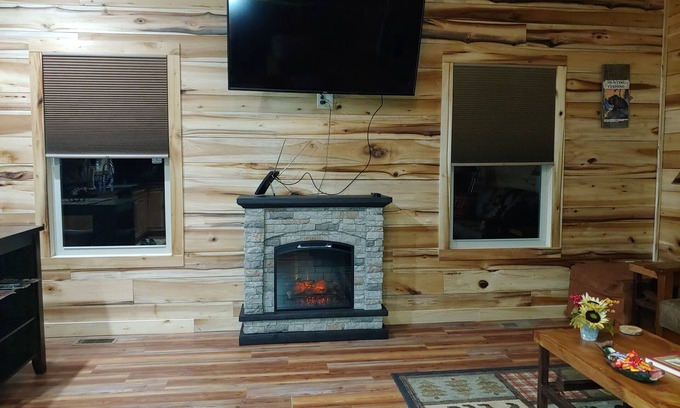 Brevard House | Carson Creek Rentals Hideout