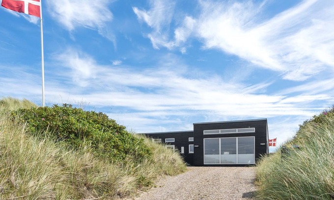Houvig Strand House | "Carstina" - 400m from the sea by Interhome