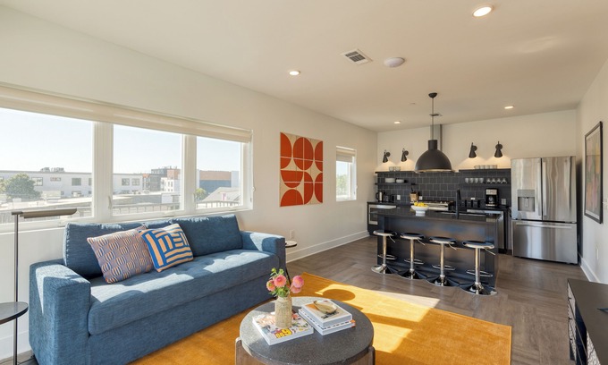 Historic Edgefield Apartment | Carter #305 by AvantStay | 4BR + Balcony
