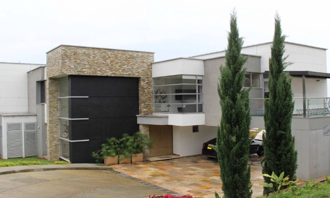 Envigado House | Casa Alamos del escobero