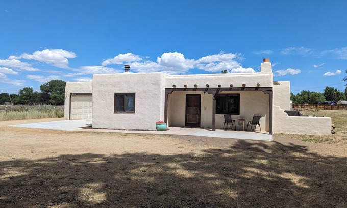 Taos House | Casa Aliento - A breath of fresh air in Taos!