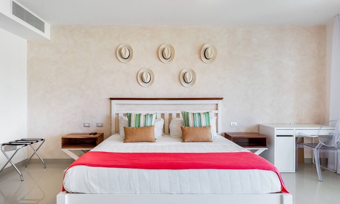 Puerto Juarez Condo | Casa Almajuma 415 S (2-Bedroom Condo) with Pool - Handicap accessible by RedAwning