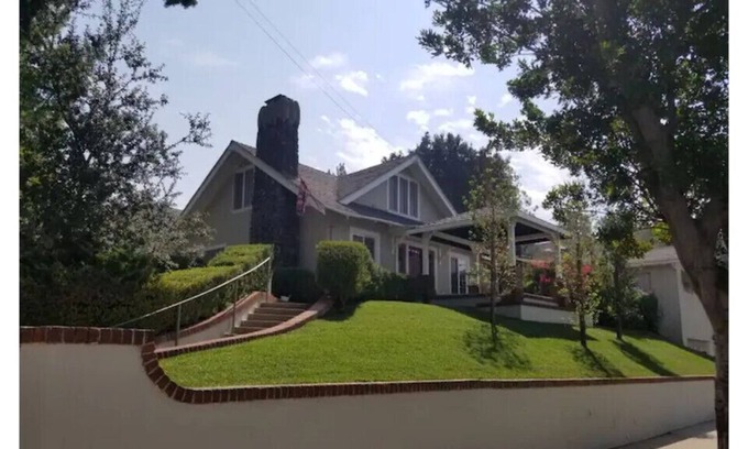 Whittier House | Casa Alta