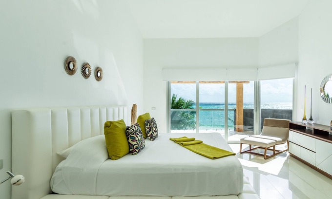 Puerto Juarez Condo | Casa AltaMar Penthouse Ocean Front (North) by RedAwning