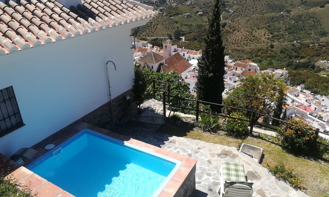 Frigiliana Cottage | Casa Ana, 100 m. from Frigiliana, fantastic views, small private pool.