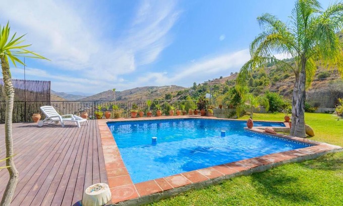 Guaro House | Casa Ana de Guaro by Ruralidays
