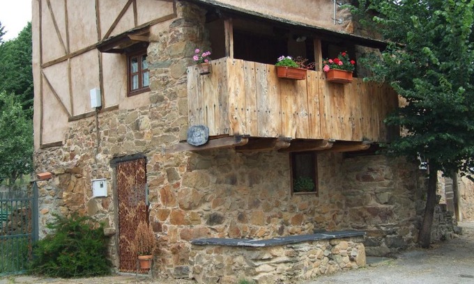 San Esteban del Toral House | Casa Aurora