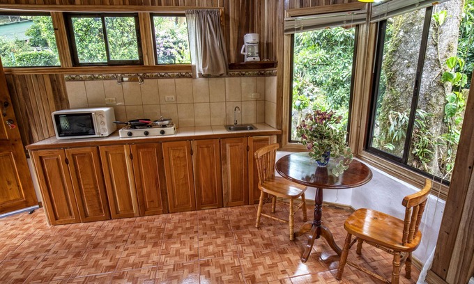 Monteverde Apartment | Casa Balbi Forest Studio. Nature Lovers