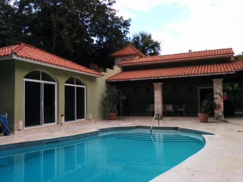 Playacar House | Casa Beard, Spacious Guest House with High Speed WiFi & Pool.