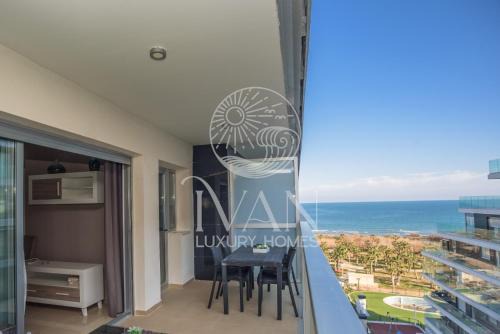 Cabanes Apartment | Casa Bellevue Ivan Luxury Homes 7ªPlta Sur 1ªLinea