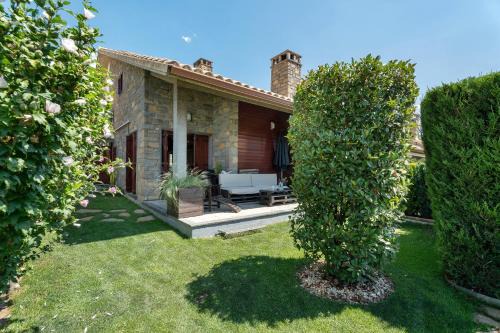 Gavin House | Casa Biescas